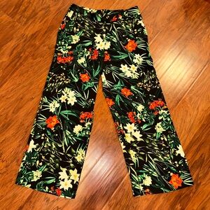 Women’s Jeannie Mai X INC black floral print wide leg pant size 10 petite